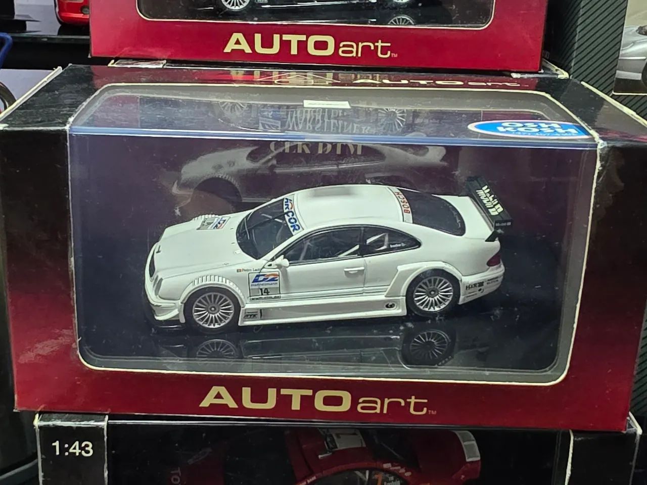 Miniatura 1:43 autoart dtm mercedes 