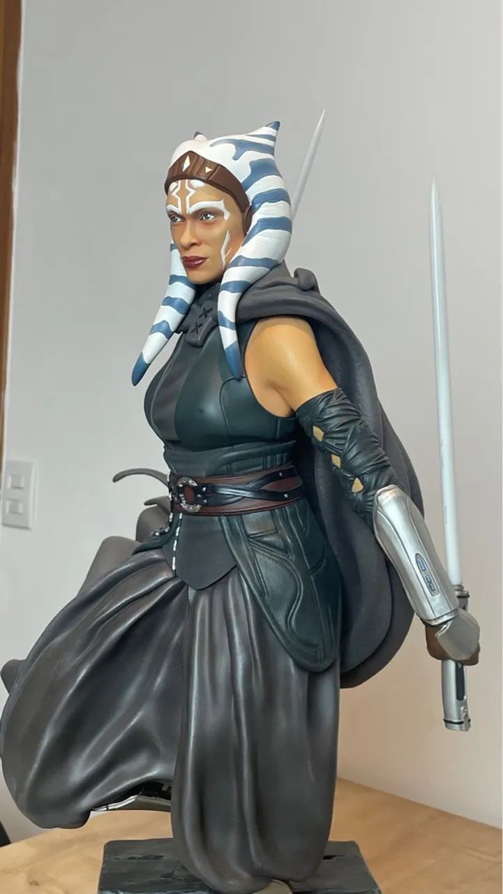 Estatua Ahsoka Tano Star Wars Iron Studios - Foto 4