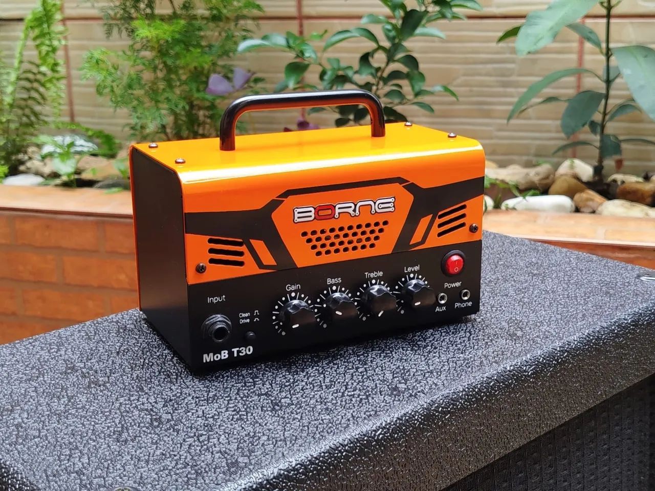 Amplificador Borne MoB T30