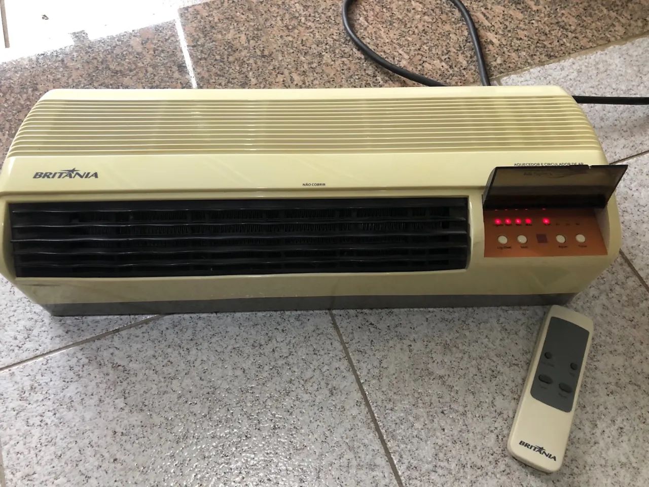 Aquecedor estufa e circulador de ar Britânia