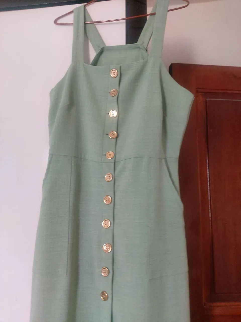 Vestido verde com Botões Dourados - Foto 4