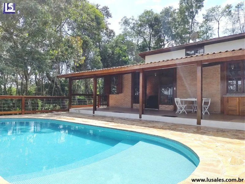 Chácara - Venda Em Araçariguama-SP