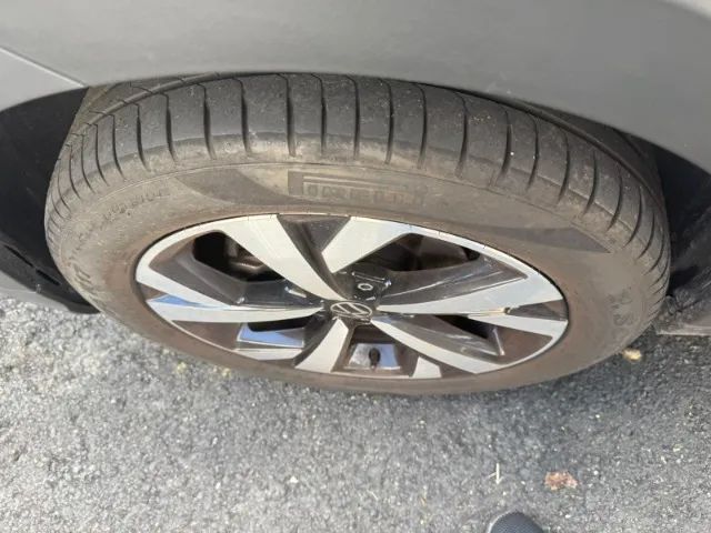 NIVUS HIGHLINE 1.0 200 TSI AUT FLEX 2023 - 29 MIL KMS  - Foto 4