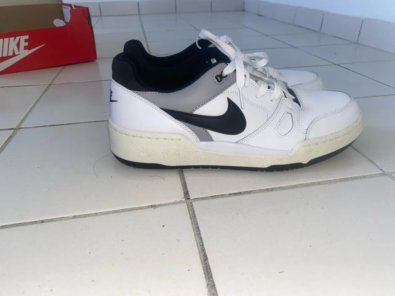 Tênis Nike branco