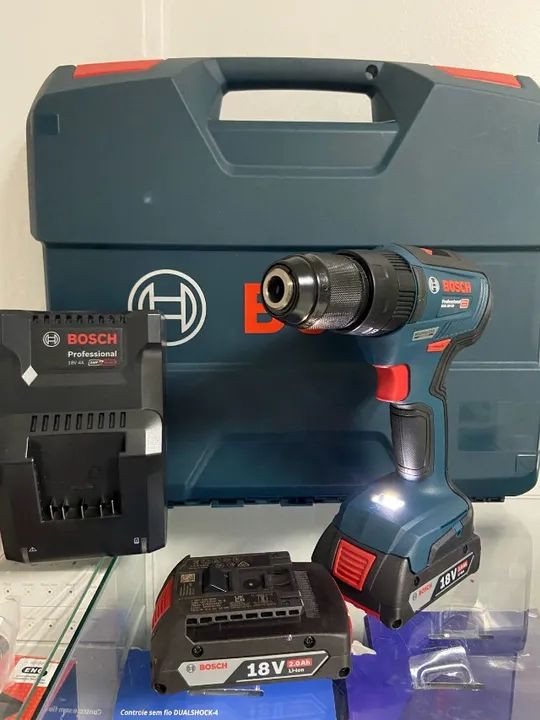 Parafusadeira Bosch 18v Uma bateria (duas baterias acabou) - Foto 2