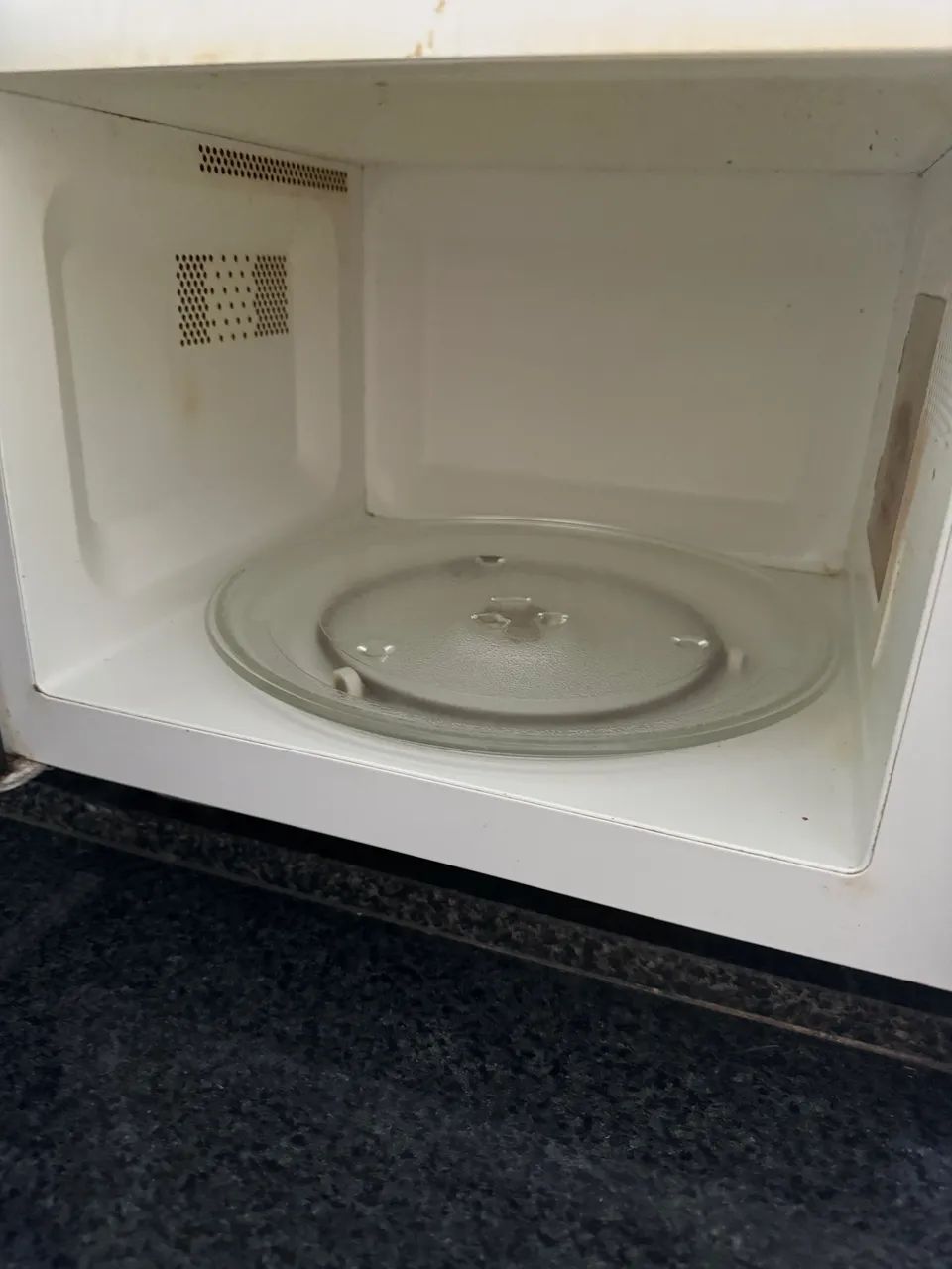 Micro-ondas Panasonic 20L - Foto 3