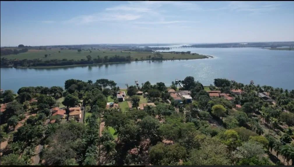 Imóvel para venda tem 240 metros quadrados com 3 quartos em R - Buritama - SP - Foto 4