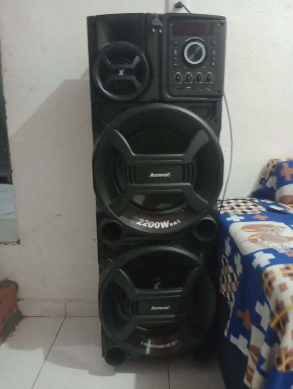 VENDE-SE CAIXA DE SOM