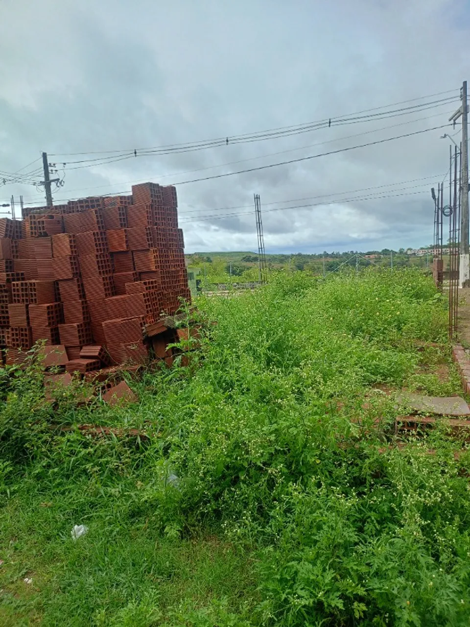 Vendo um Terreno