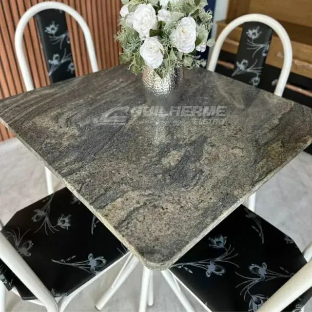 Mesa com 4 cadeiras Quadradinha Michelly c/4 Cadeiras 75x7565082642609025122
