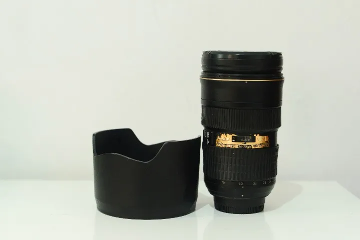 Nikon 24-70mm f/2.8G ED AF-S NIKKOR - usada - VALOR NEGOCIÁVEL