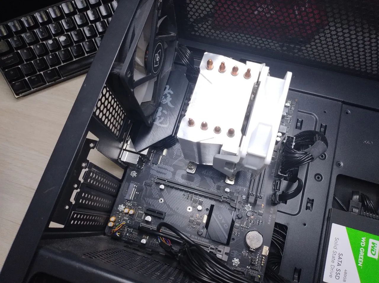 Kit Am4 Ryzen 5 5600 4,650mhz + b550m Soyo + 32gb de ram 3200mhz maxsun, air cooler h410r