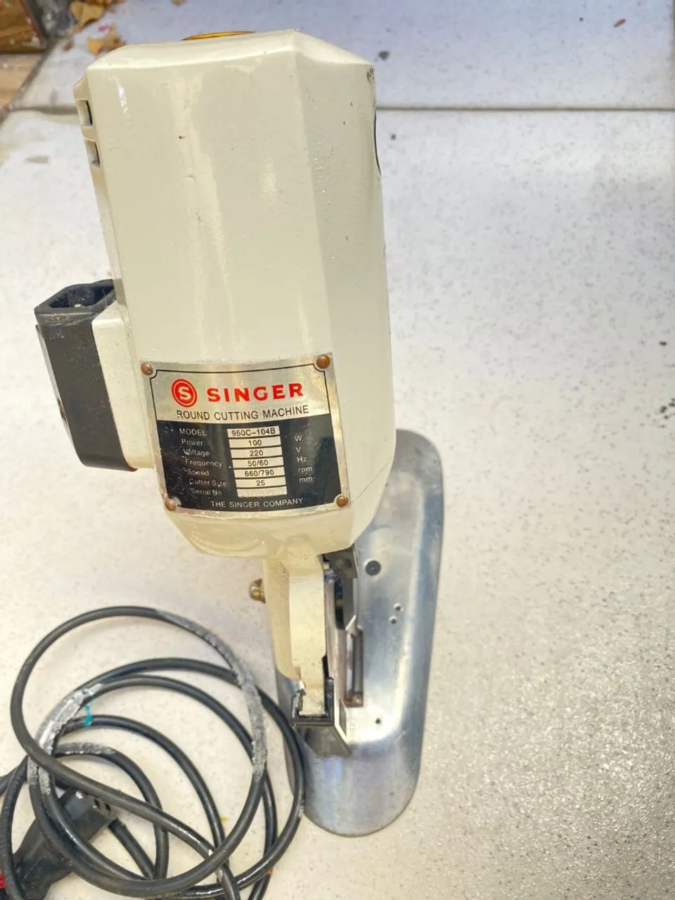 Máquina de Corte Singer Industrial