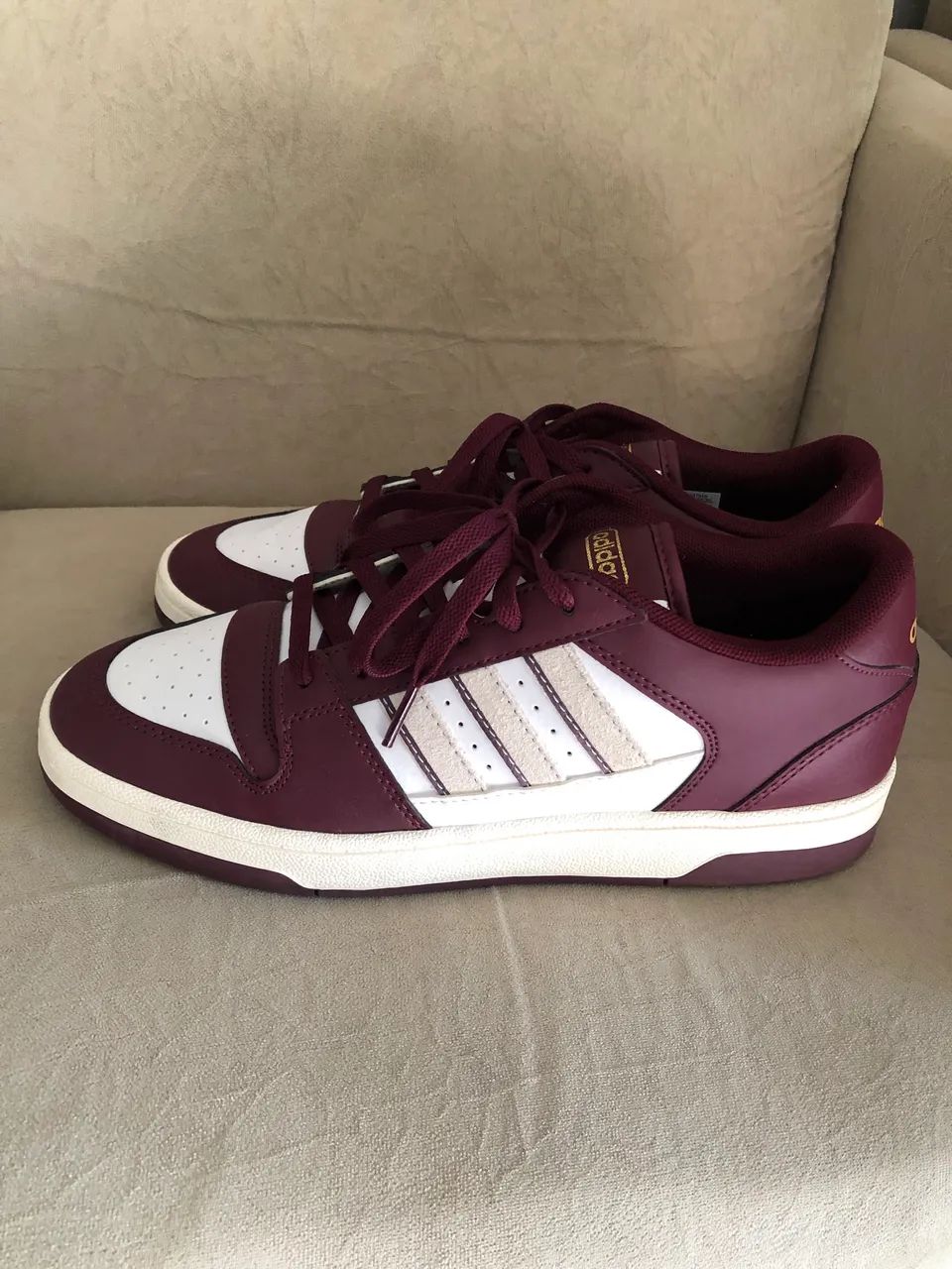 Tênis adidas novo - Foto 2