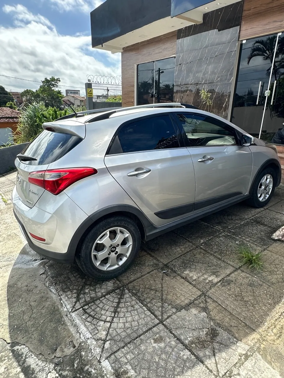 HB20X Automático e c/ multimídia