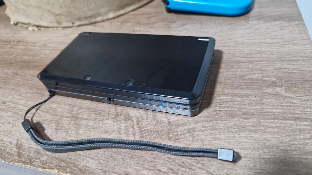 Nintendo 3ds desbloqueado impecável com jogos
