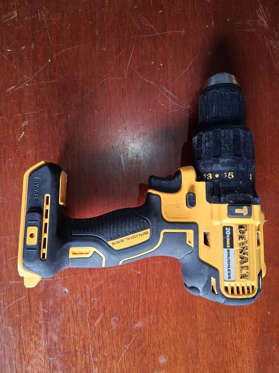 PARAFUSADEIRA DEWALT ORIGINAL DCD7782 N/ acompanha carregador e bateria  - Foto 3