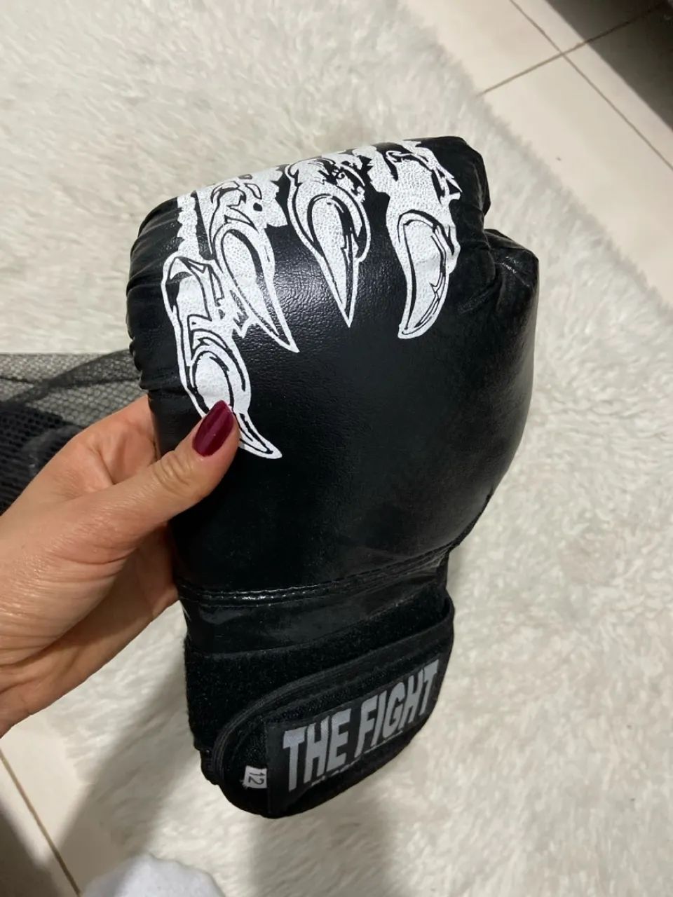 Luvas de Boxe com Design de Caveira - Foto 2
