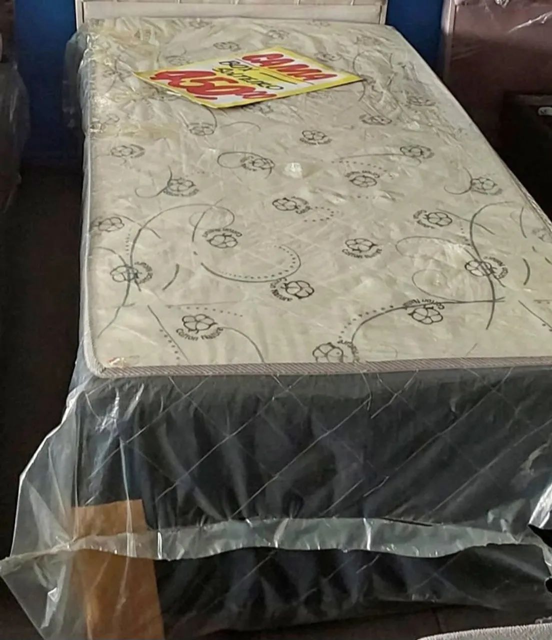 Cama Box de solteiro - Nova!