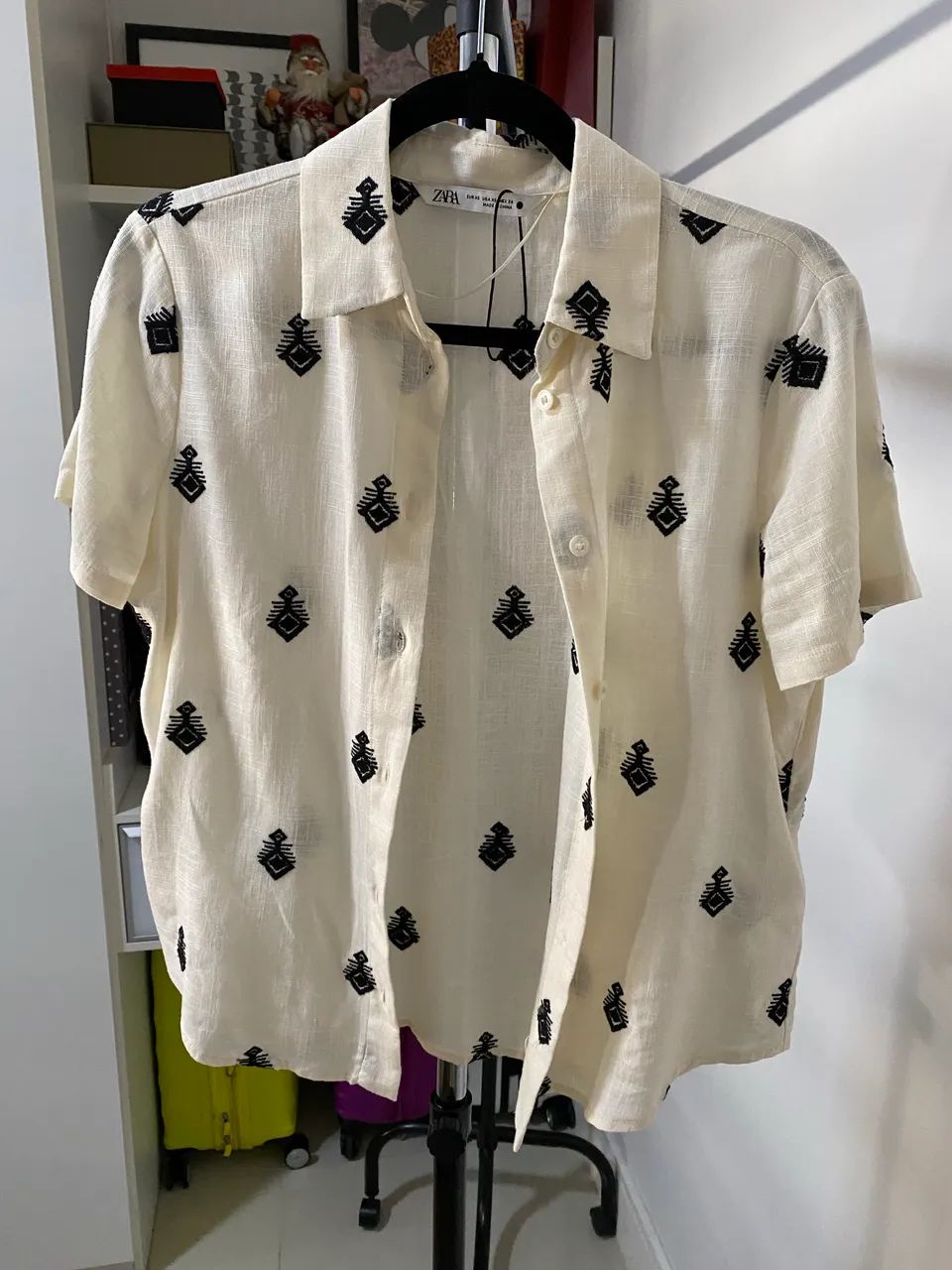 Camisa Zara com bordados  - Foto 4