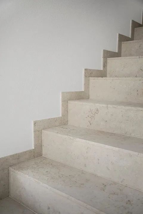Escada, Rodapes, soleiras peitoril de granito. - Foto 2