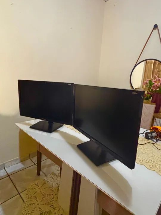 Um Monitor Samsung 24 polegadas - Foto 5