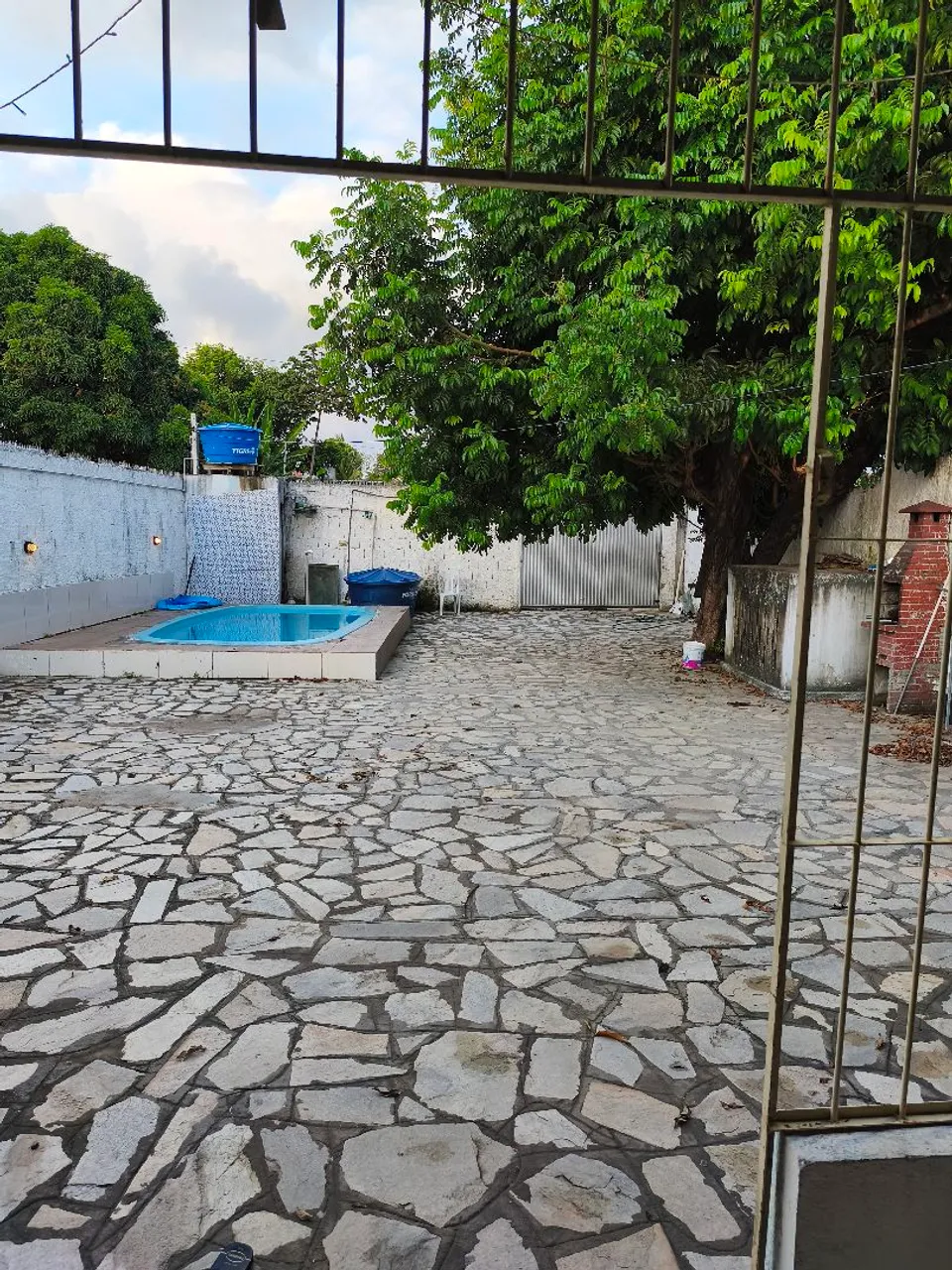 Vendo casa Com área de lazer Costa do sol (aratu)