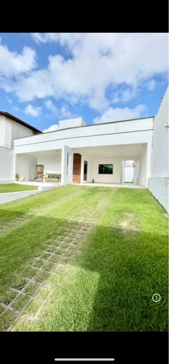 VENDE-SE CASA NA PONTA DO FAROL