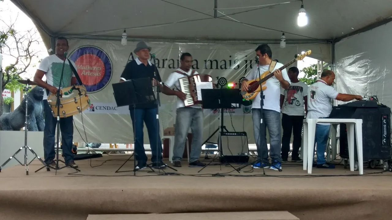 Quarteto de Forró Preto no Branco  - Foto 4