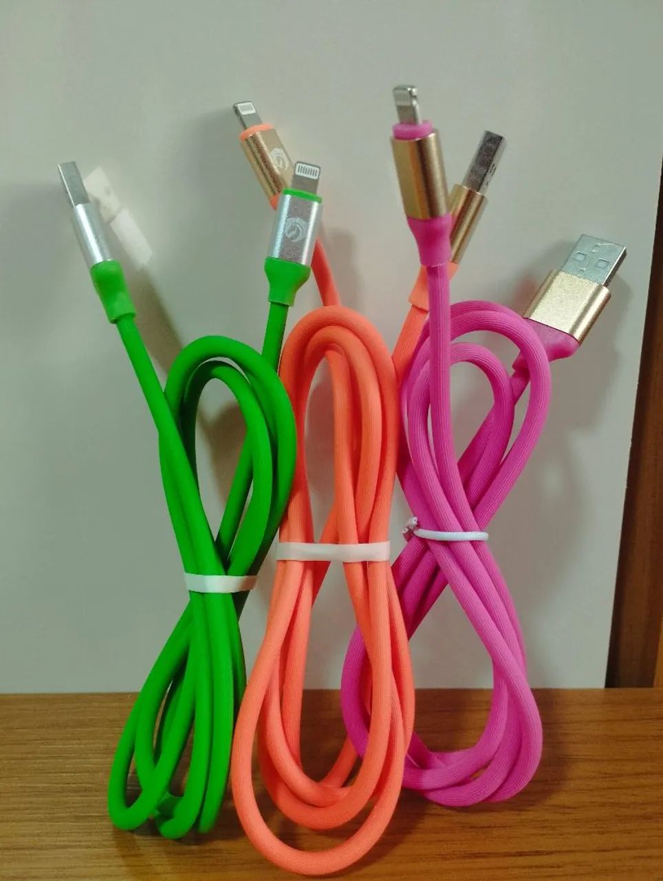 Cabo USB iPhone 1,2 metros - Foto 2