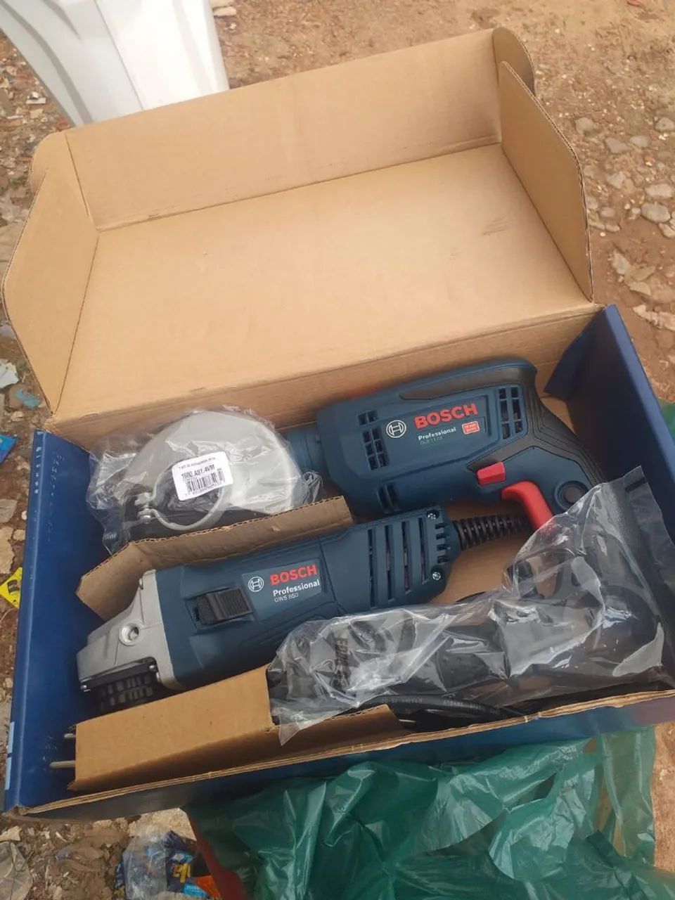 Kit Bosch GSB 13 RE e GWS 850 - Profissional - Foto 3