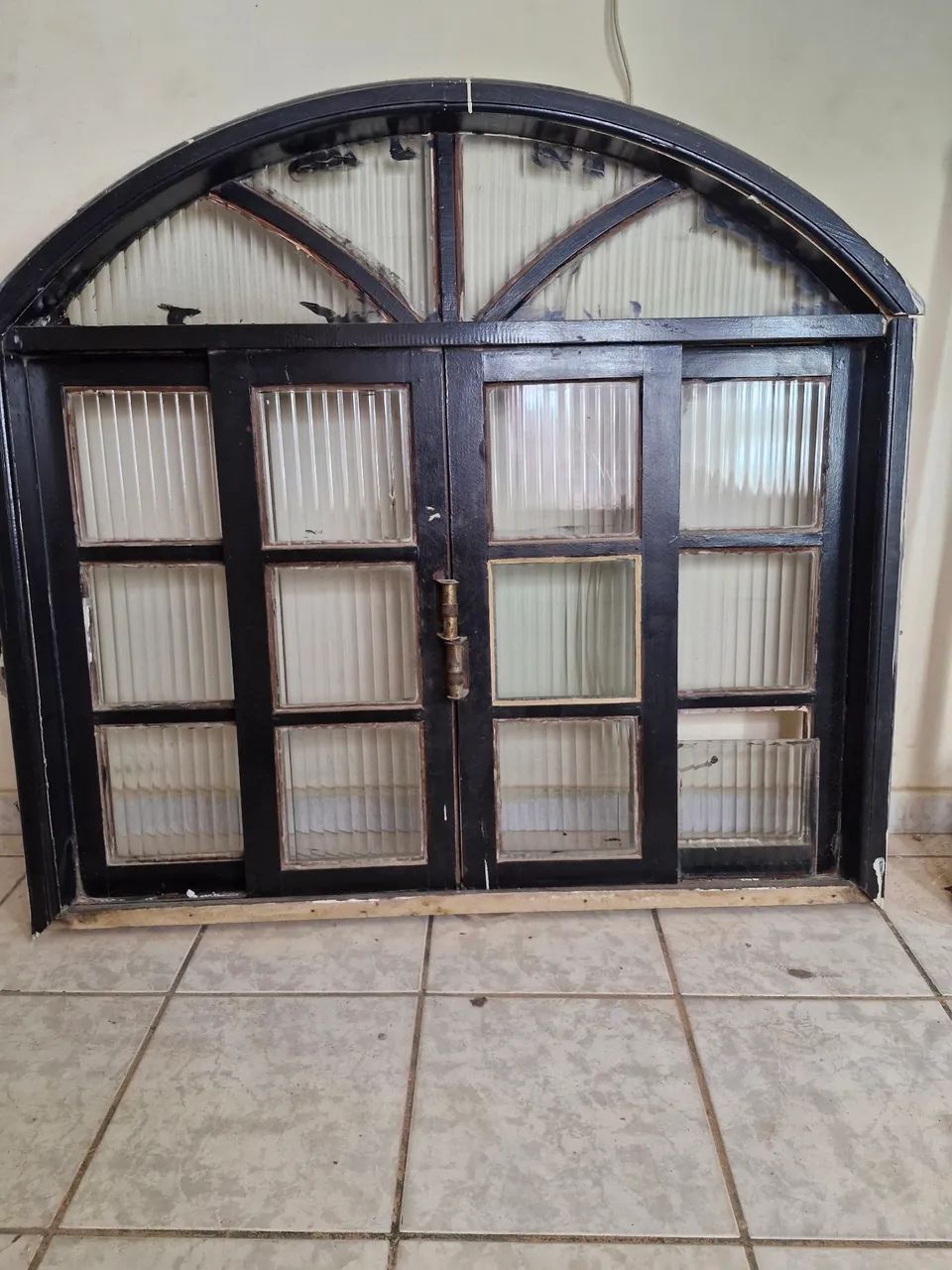 Janela colonial 64961579659521121