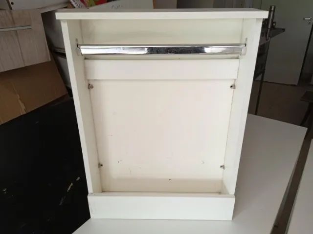 Porta papel em MDF Branco 64 cm x 42 cm x 16 cm