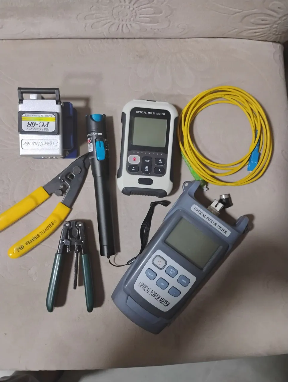Kit Ferramentas para Fibra Óptica Completo e tenho 2 cintos também
