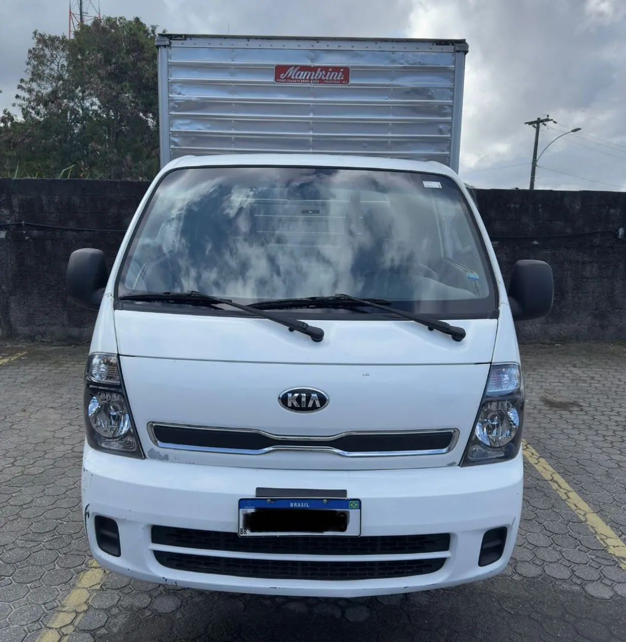 Kia Bongo 2022 baú 