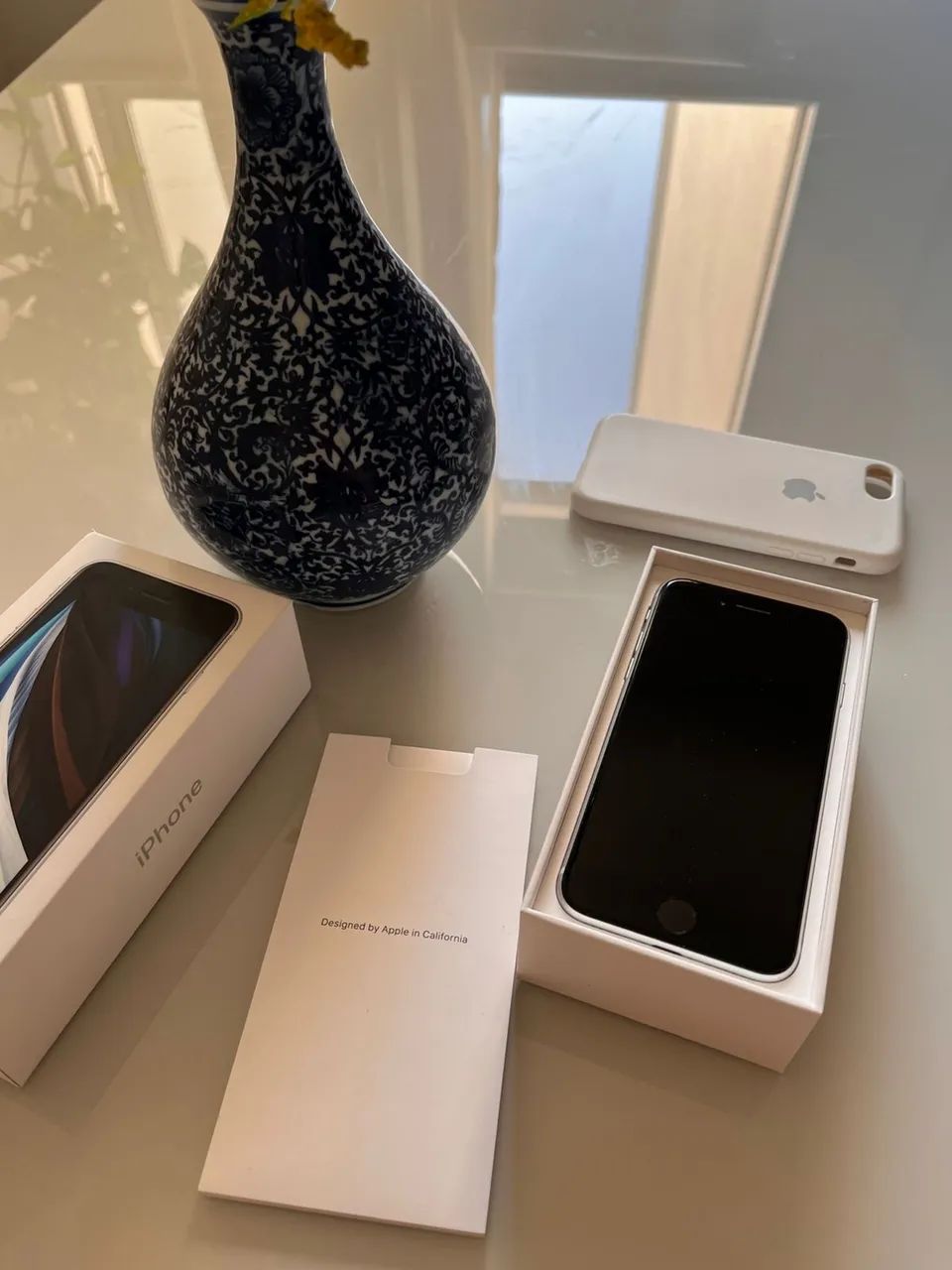 iPhone SE (3ª Geração) - Excelente Estado