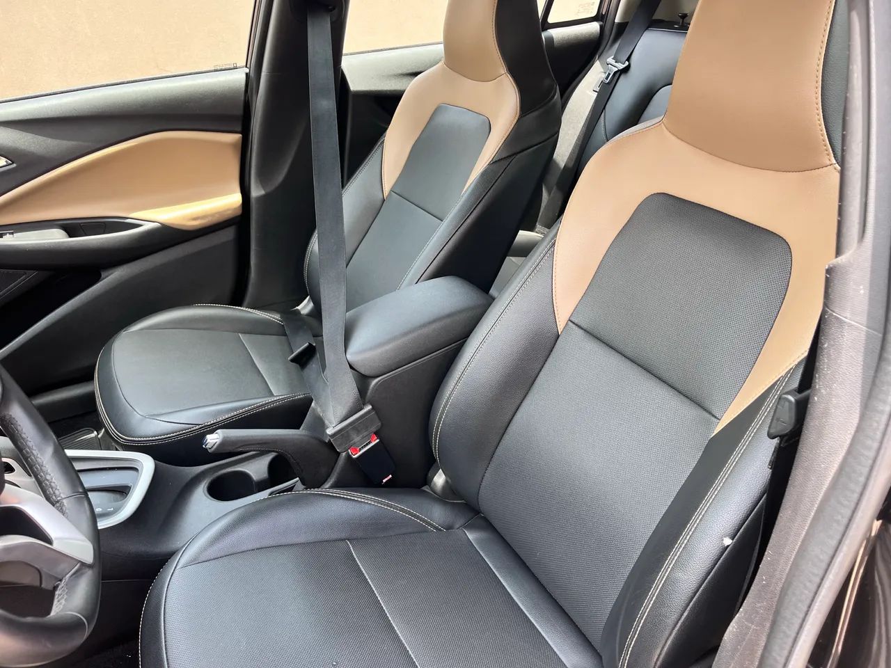 Chevrolet Onix Hatch Premier 1.0 12V TB Flex Aut. 4P 2020 - Foto 5