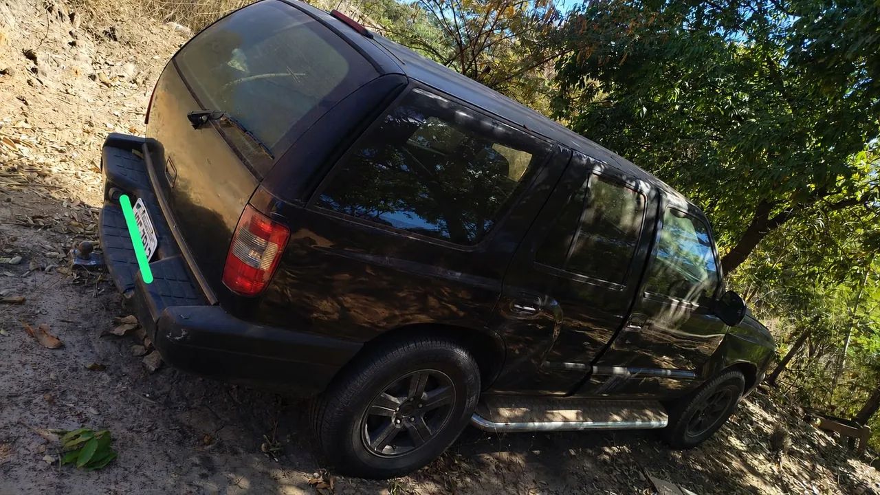 Chevrolet S10 Blazer DLX 2.8 4X4 TB Interc. Diesel 2001