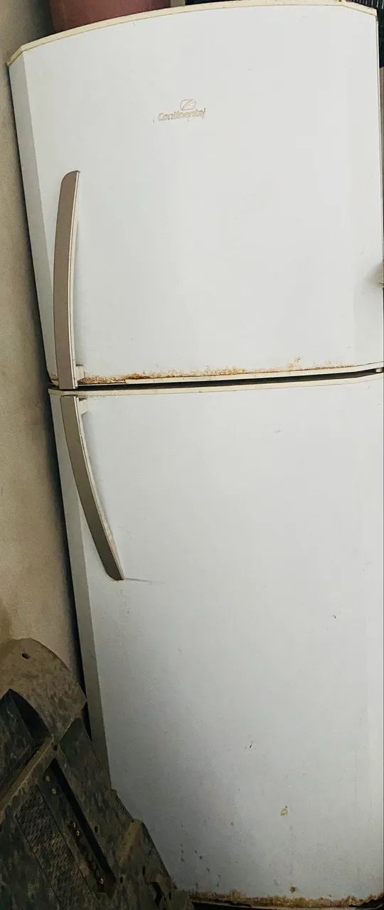 Geladeira com defeito