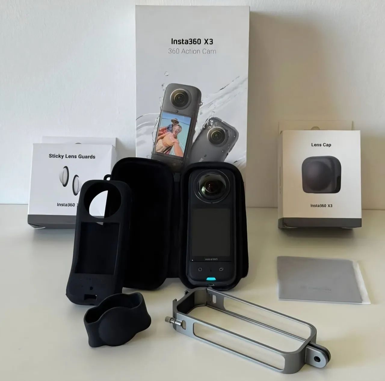 Insta 360 x3 com acessórios