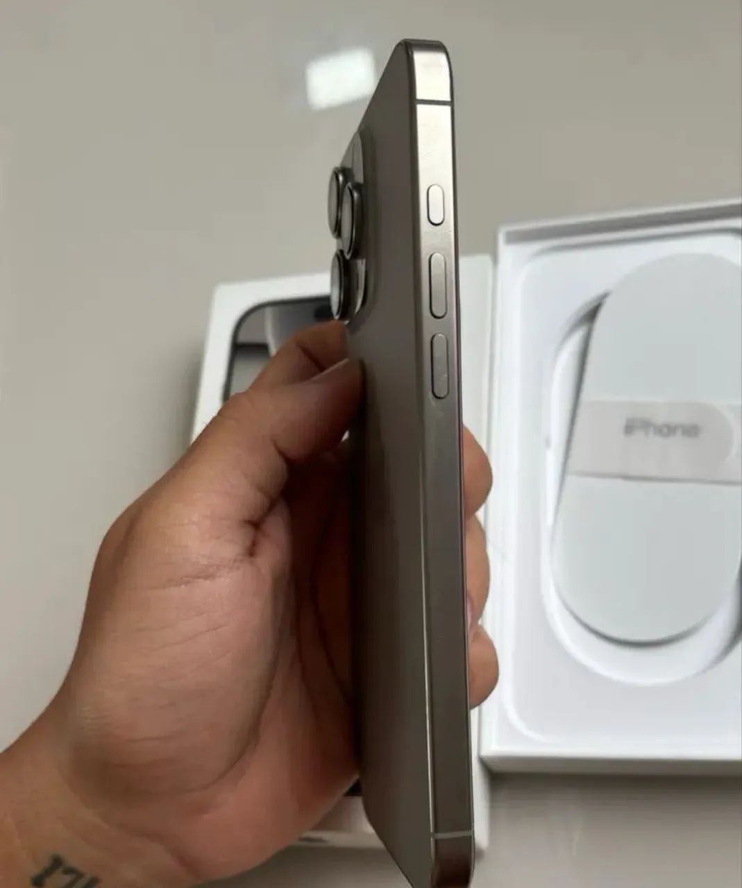 iPhone 16 pro max - Foto 4