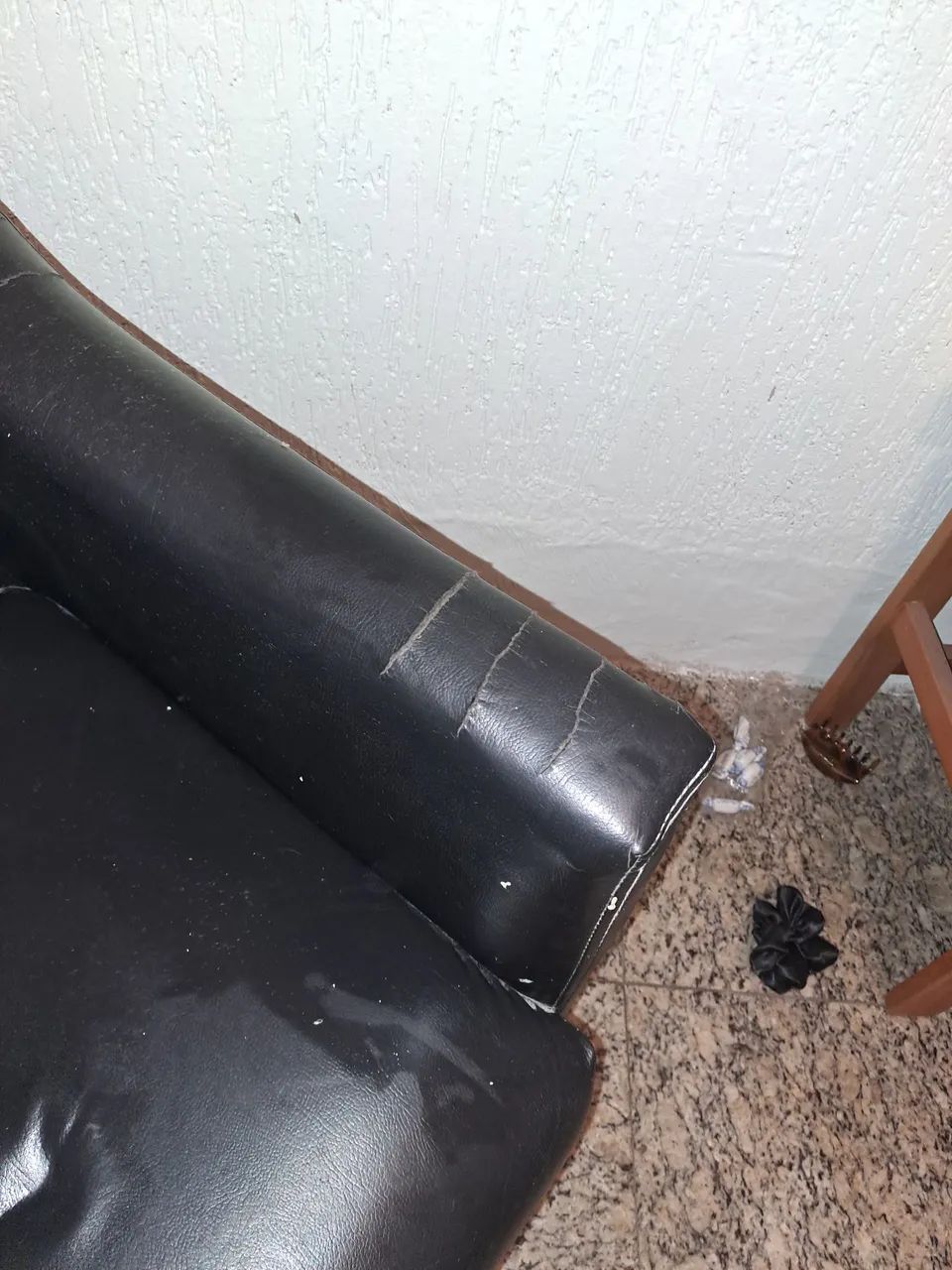 2 poltronas simples em corino - Foto 4