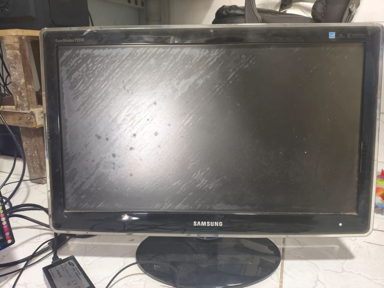 Monitor Samsung SyncMaster P2370 23 polegadas Full HD  - Foto 3
