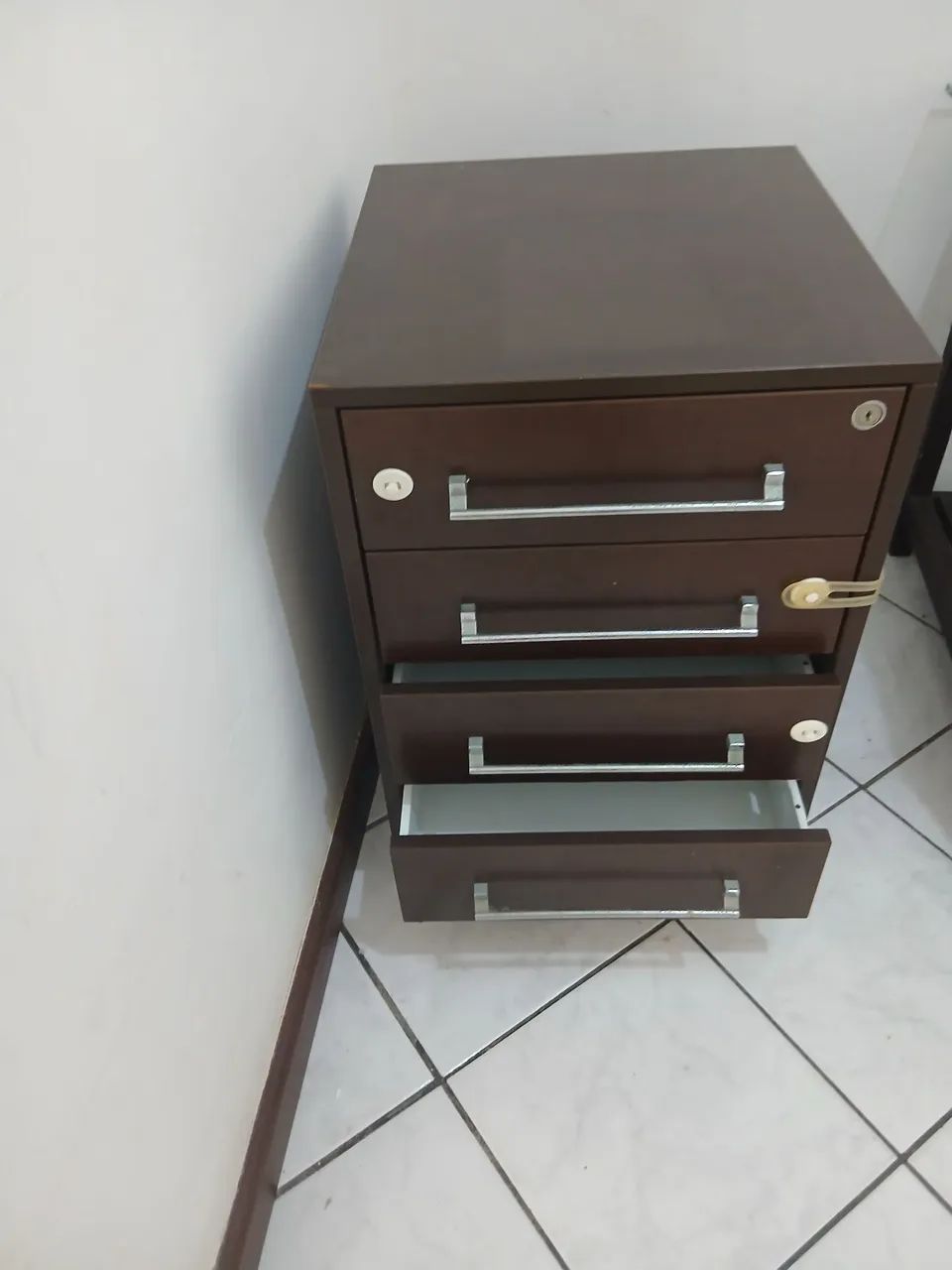 Vendo mesa multiuso e gaveteiro escritório  - Foto 2