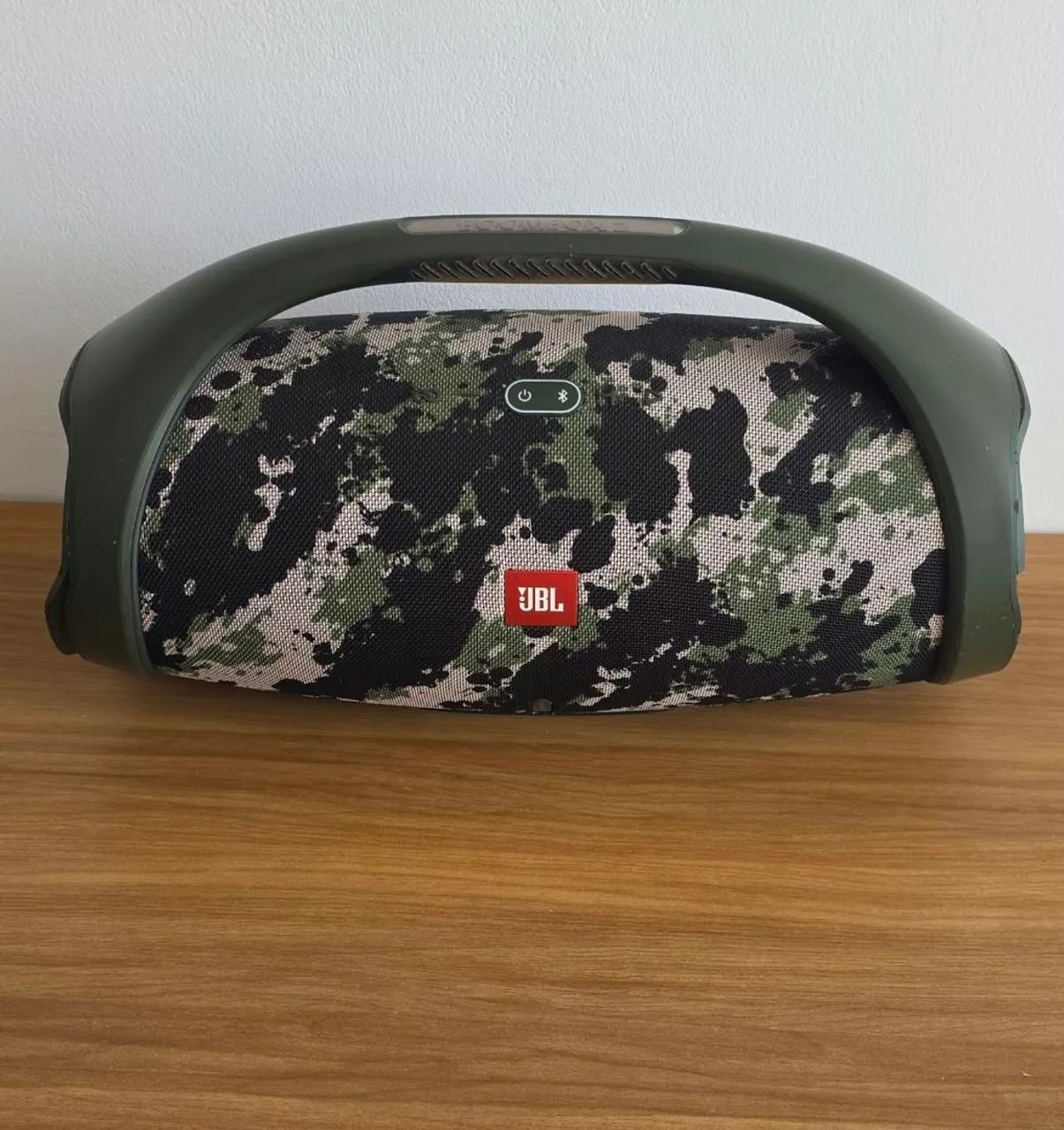 JBL Boombox 2 - funcionando perfeitamente. 
