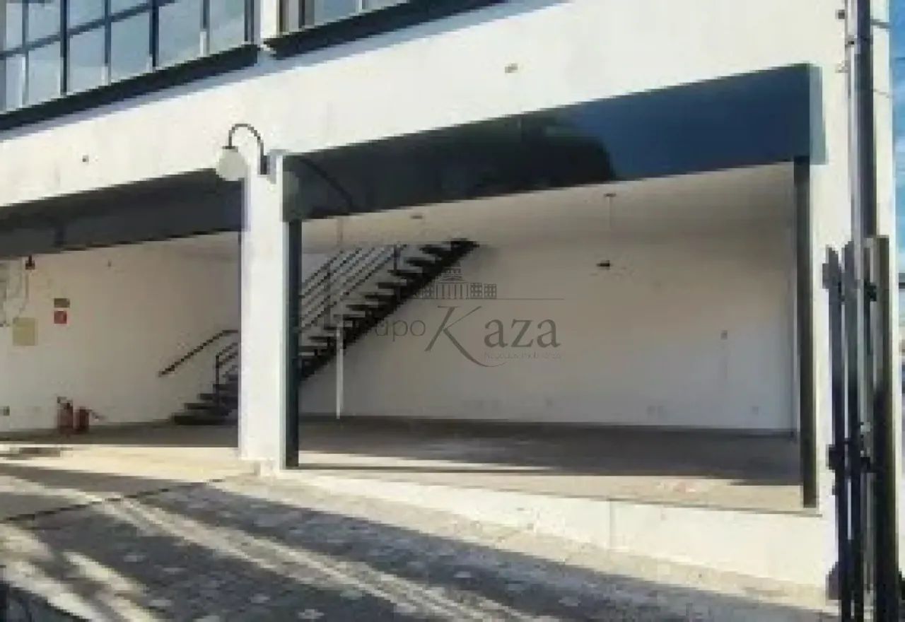 Sala Comercial - Jacareí - Centro - Vila São Gabriel - 132m².