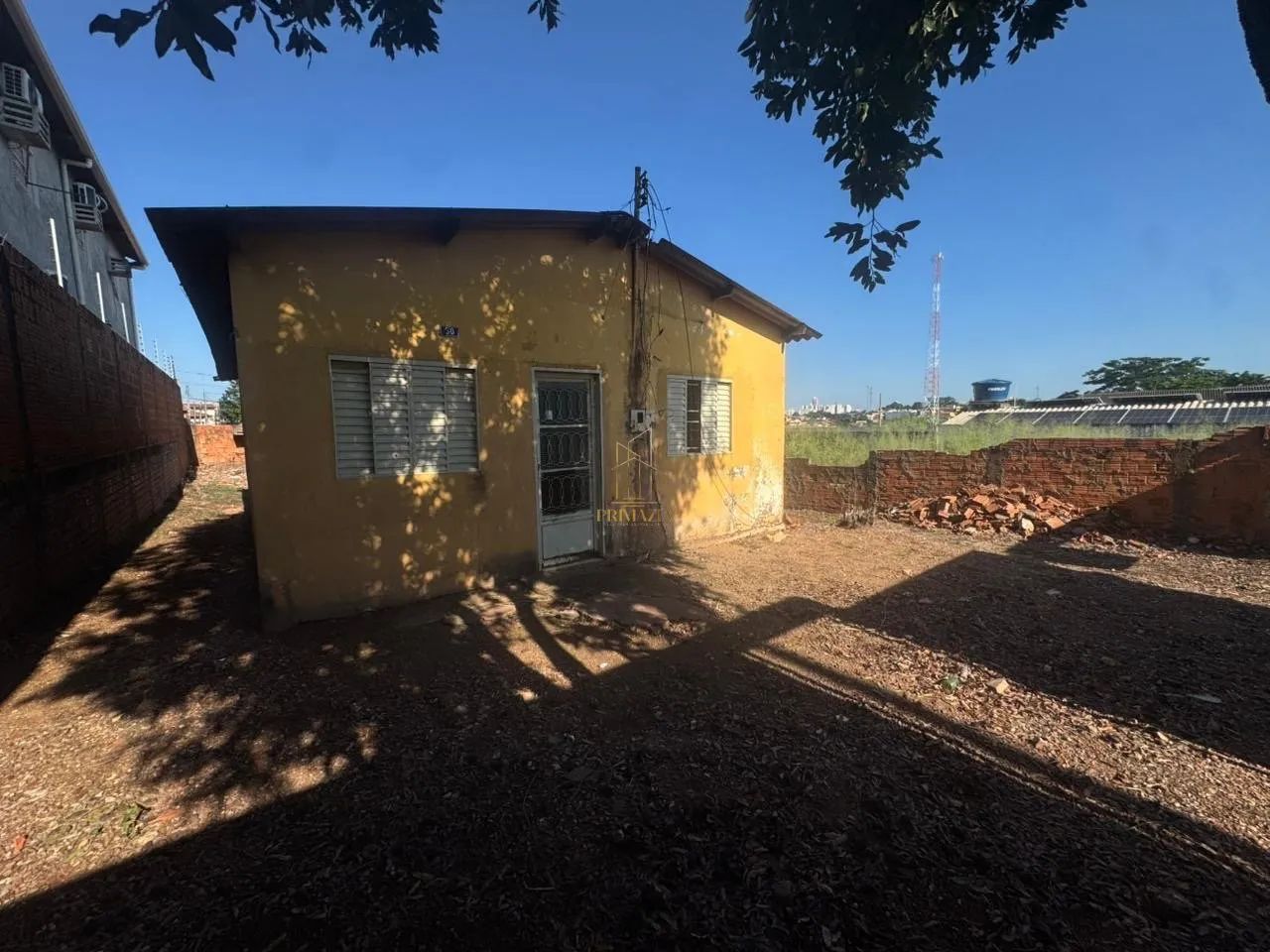 Terreno à venda no bairro Areão