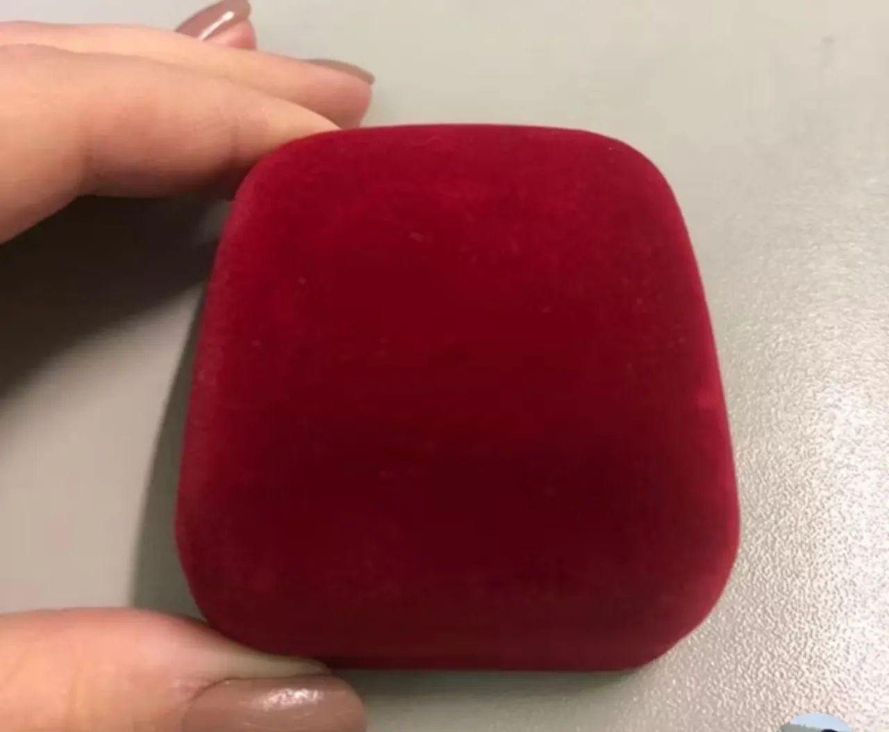 Caixinha de Veludo acolchoada para alianças de até 8mm - Foto 2