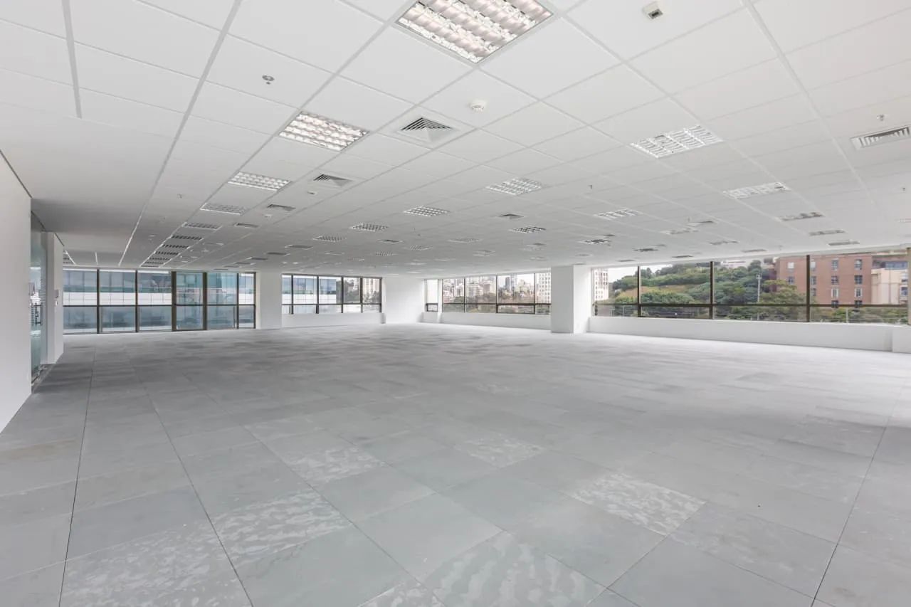 Sala comercial na Rua Surubim, 550 - 72  358 m²