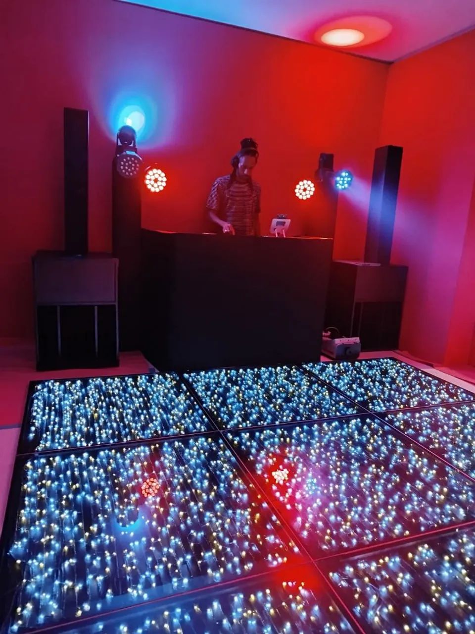 DJ, para o seu evento, pista de LED, sonorização e iluminação  - Foto 3